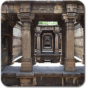 Dada Hari vav